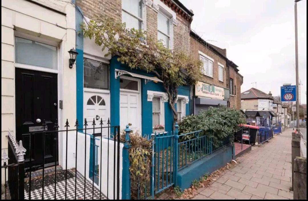 Stylish Room With Private Bath & Terrace In Super Central Clapham Junction Minutes From Victoria, Waterloo لندن المظهر الخارجي الصورة