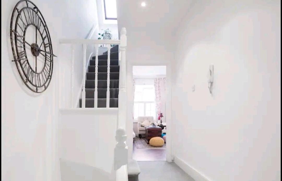 Stylish Room With Private Bath & Terrace In Super Central Clapham Junction Minutes From Victoria, Waterloo لندن المظهر الخارجي الصورة