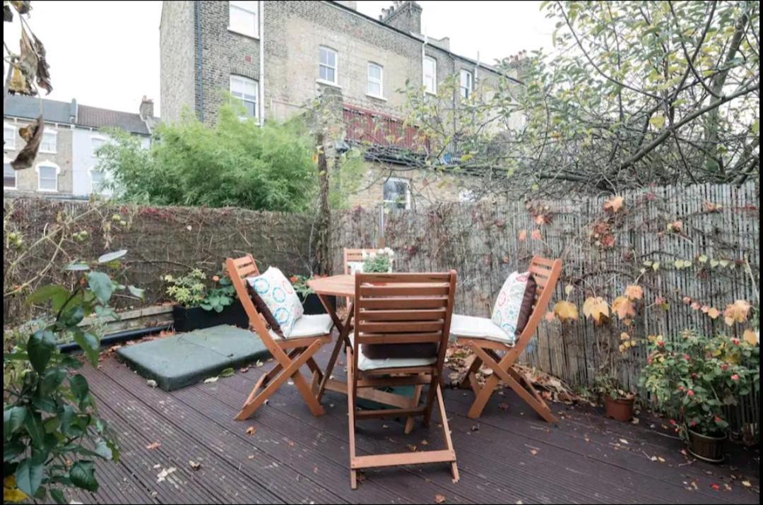 Stylish Room With Private Bath & Terrace In Super Central Clapham Junction Minutes From Victoria, Waterloo لندن المظهر الخارجي الصورة